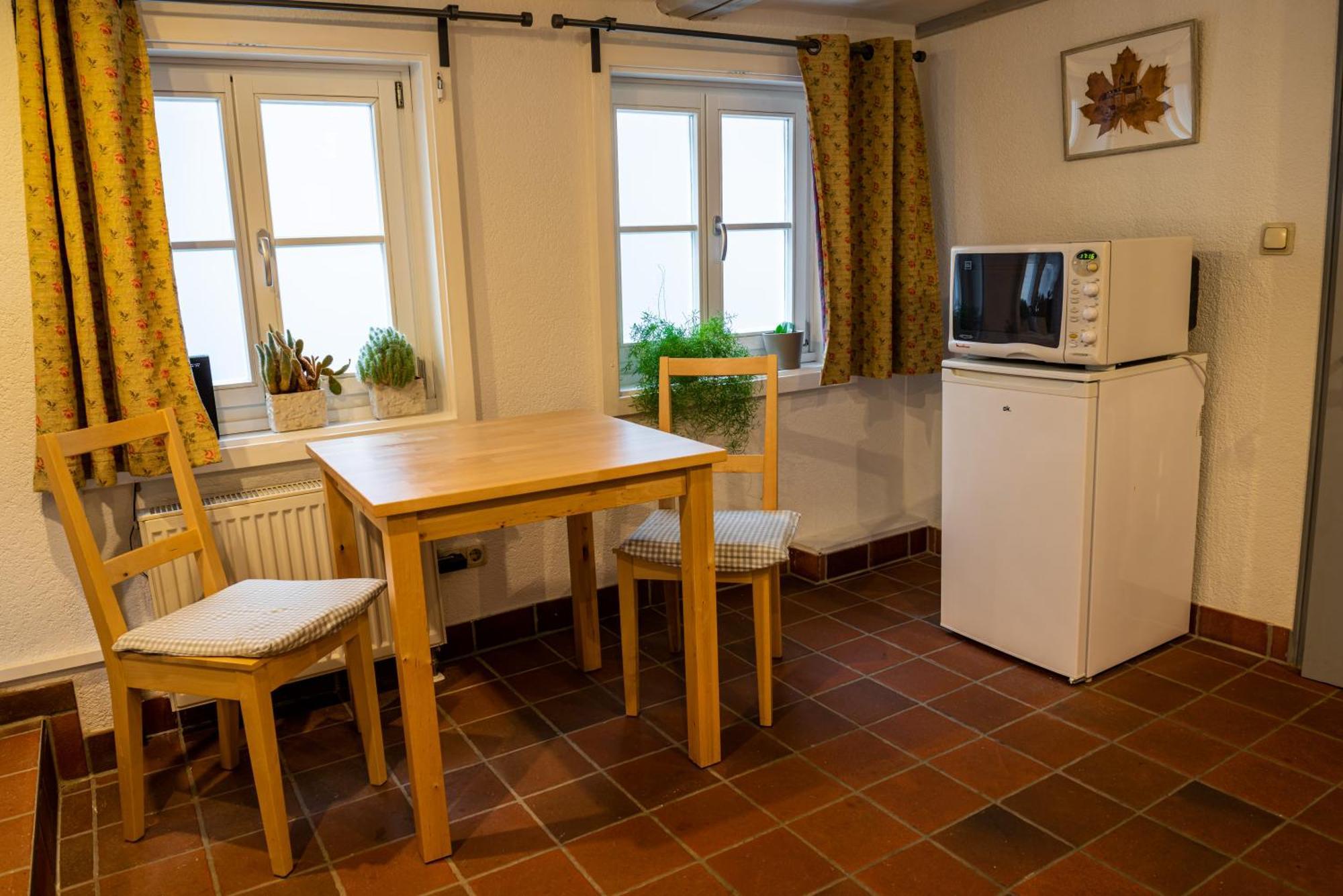 Fachwerkhotel - Ferienhaeuser Vorhof Zur Hoelle Кведлинбург Экстерьер фото