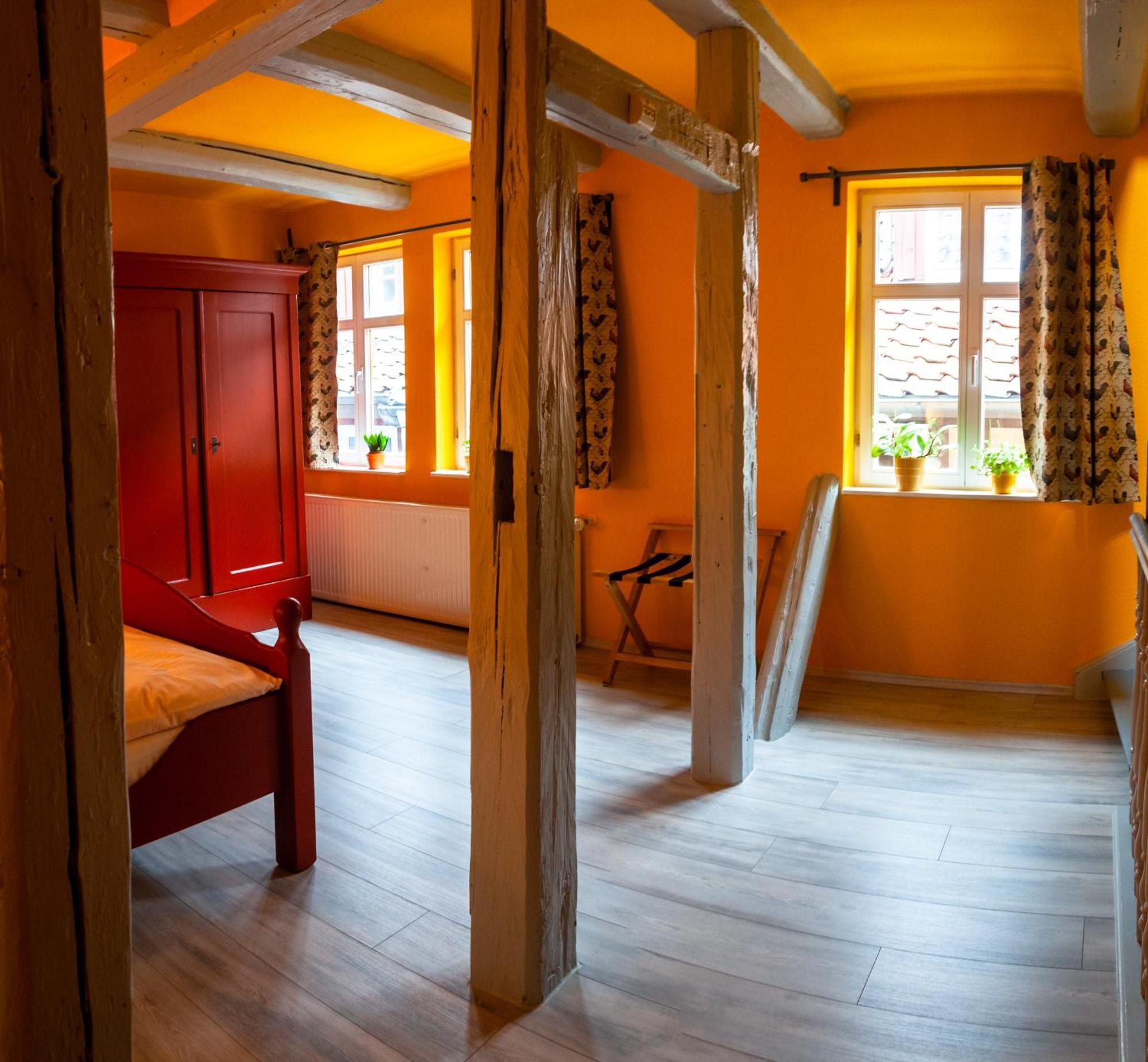 Fachwerkhotel - Ferienhaeuser Vorhof Zur Hoelle Кведлинбург Экстерьер фото